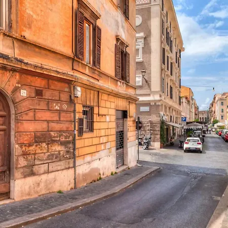 Apartment Santissimi House Rome